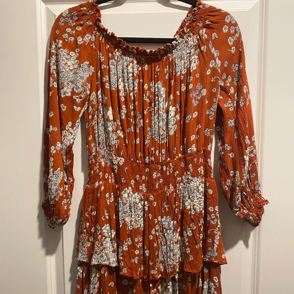 Off the Shoulder Floral Urban Cinched Dress